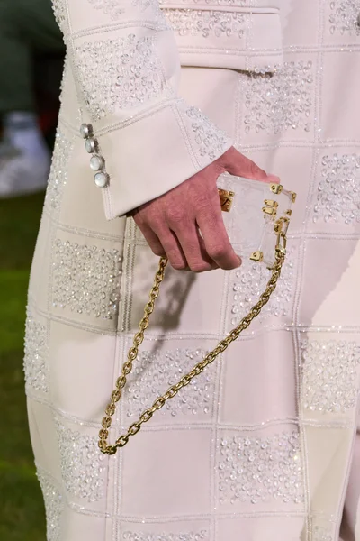 Look 190